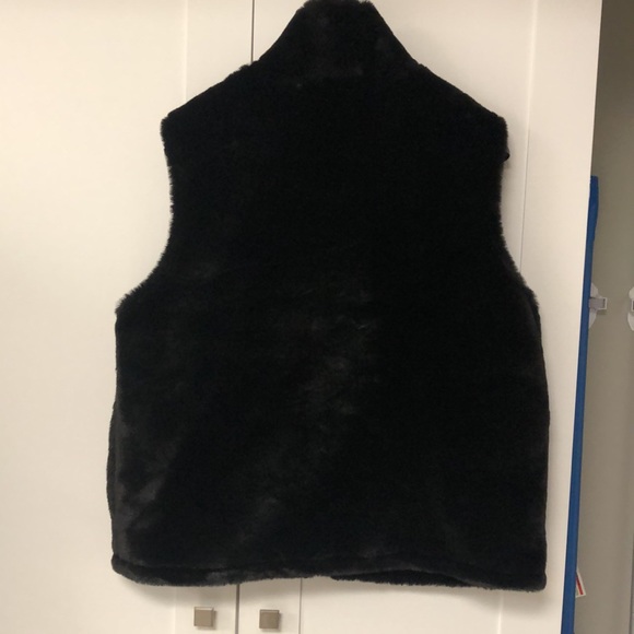 🐇 - bunny sale - Princess cruise faux fur ladies vest - Picture 5 of 9